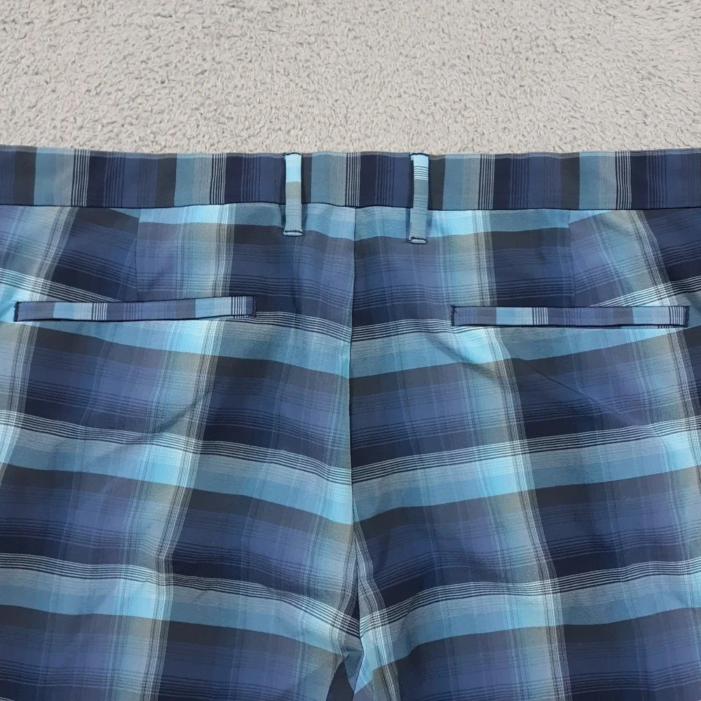Tommy Bahama Shorts Mens 40 x 9.5 Blue Plaid IslandZone Chino
